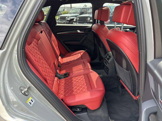 Photo of 2022 Gray Audi SQ5