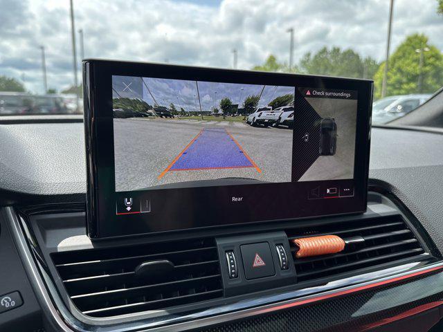 Photo of 2022 Gray Audi SQ5
