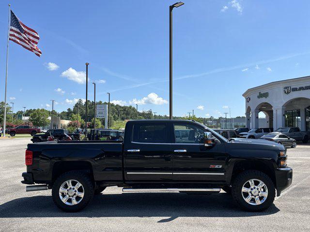 Photo of 2019 Black Chevrolet Silverado 2500