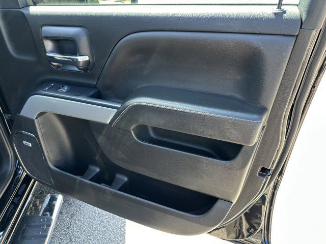 Photo of 2019 Black Chevrolet Silverado 2500