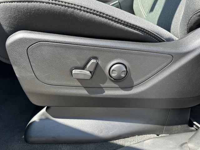 Photo of 2023 Bright White Clearcoat RAM 1500