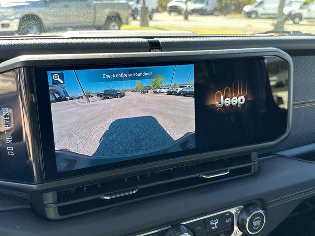 Photo of 2025 Anvil Clearcoat Jeep Gladiator