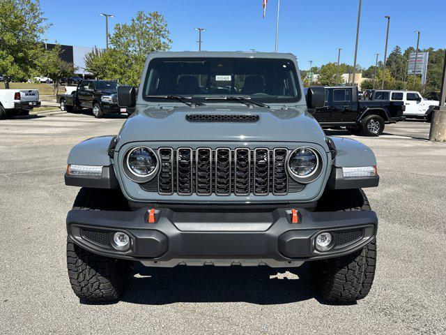 Photo of 2025 Anvil Clearcoat Jeep Gladiator