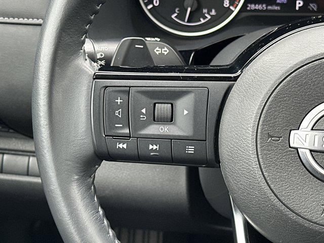 Photo of 2022 Brilliant Silver Metallic Nissan Pathfinder