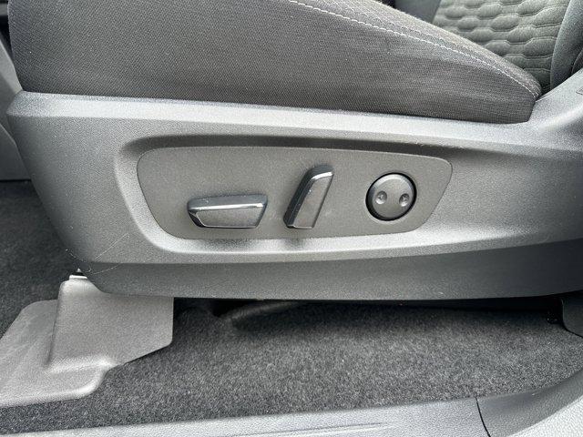 Photo of 2022 Brilliant Silver Metallic Nissan Pathfinder