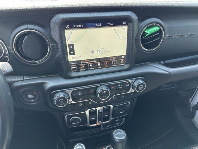 Photo of 2021 Bright White Clearcoat Jeep Gladiator