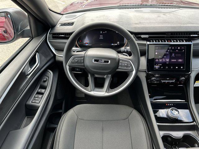 Photo of 2025 Velvet Red Pearlcoat Jeep Grand Cherokee
