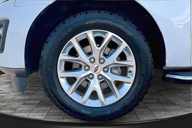 Photo of 2021 STAR WHITE Ford Expedition Max