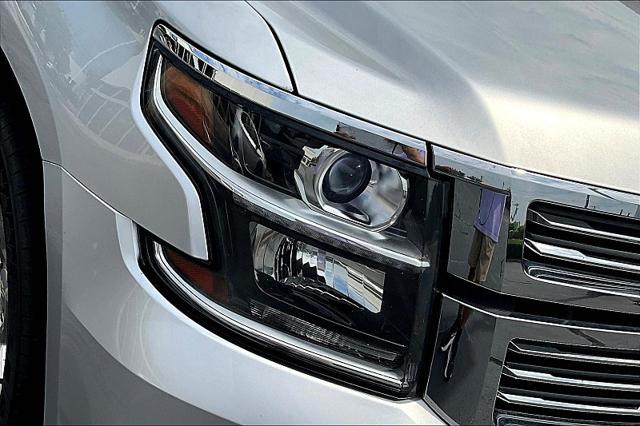 Photo of 2019 Silver Ice Metallic Chevrolet Tahoe