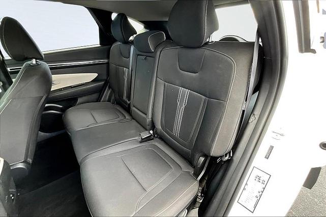 Photo of 2024 White Pearl Hyundai TUCSON