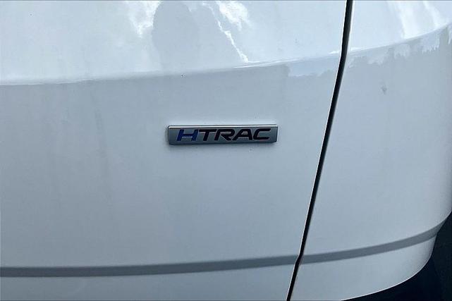 Photo of 2024 White Pearl Hyundai TUCSON