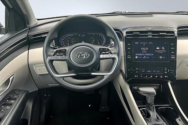 Photo of 2024 White Pearl Hyundai TUCSON