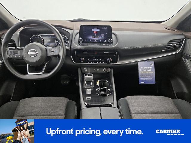 Photo of 2023 Black Nissan Rogue