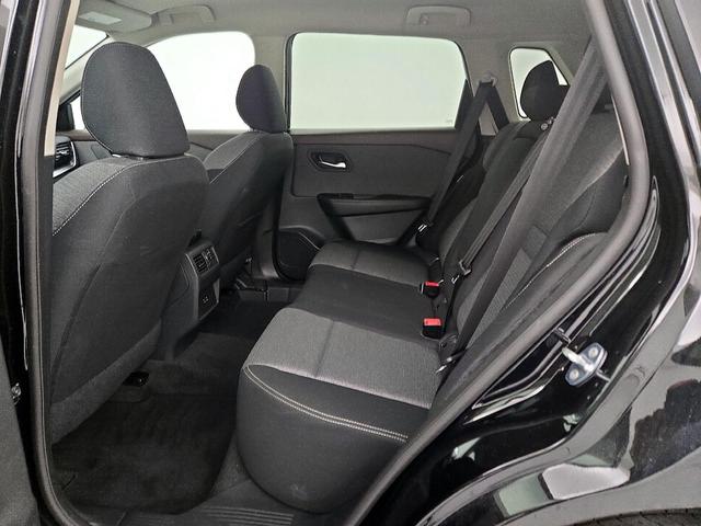 Photo of 2023 Black Nissan Rogue
