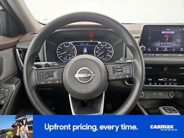 Photo of 2023 Black Nissan Rogue