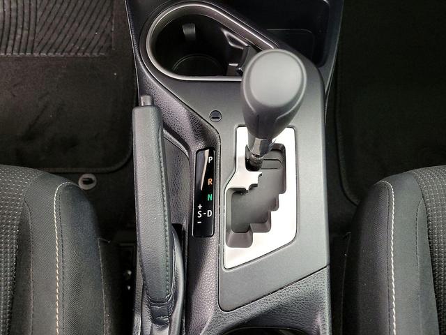 Photo of 2018 White Toyota RAV4