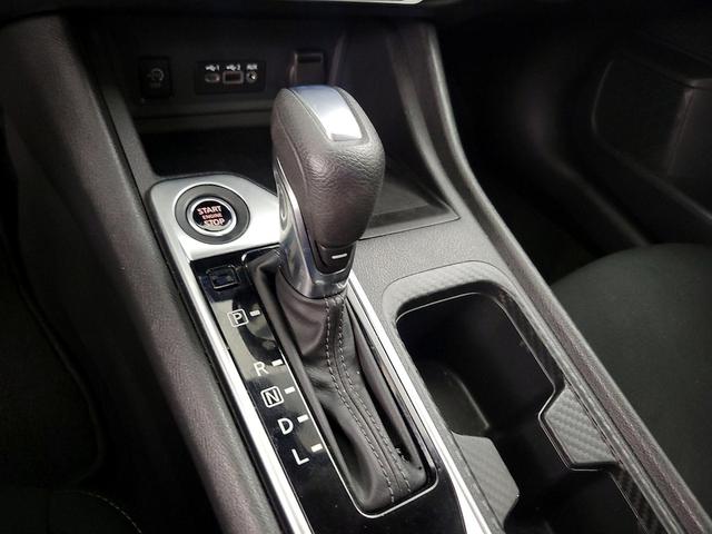 Photo of 2024 Black Nissan Sentra