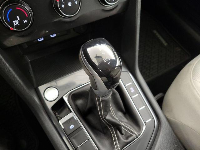 Photo of 2022 Gray Volkswagen Tiguan