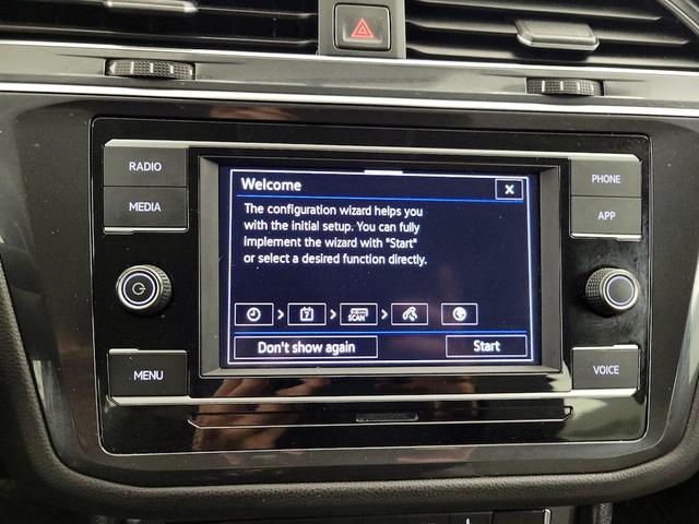 Photo of 2022 Gray Volkswagen Tiguan
