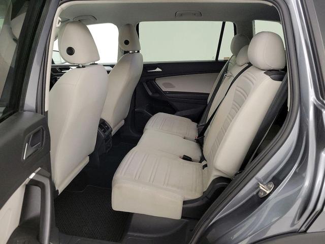 Photo of 2022 Gray Volkswagen Tiguan