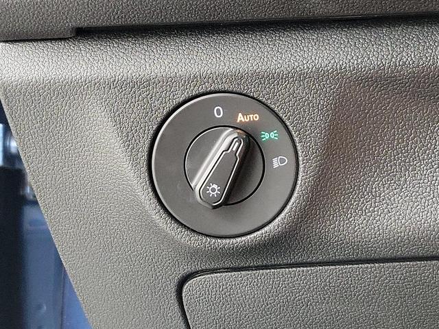 Photo of 2019 Blue Volkswagen Jetta
