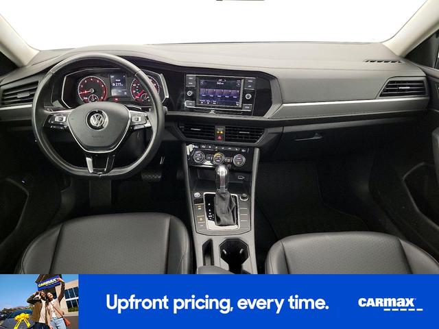 Photo of 2019 Blue Volkswagen Jetta