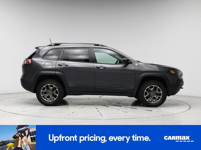Photo of 2022 Gray Jeep Cherokee