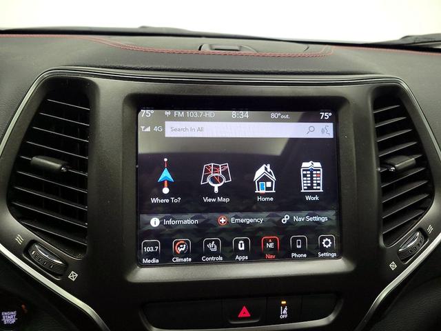 Photo of 2022 Gray Jeep Cherokee