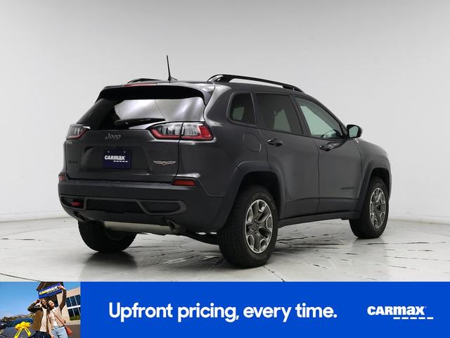 Photo of 2022 Gray Jeep Cherokee