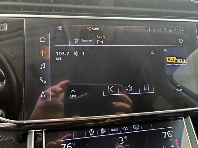 Photo of 2022 Black Audi Q7