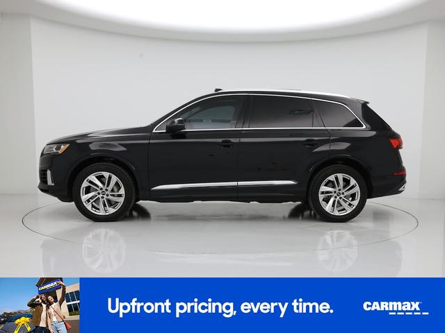 Photo of 2022 Black Audi Q7
