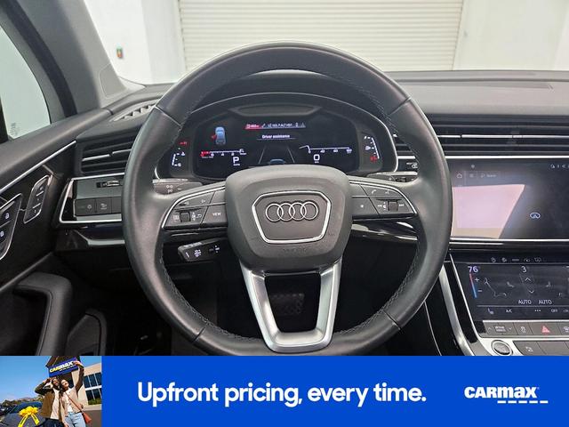 Photo of 2022 Black Audi Q7