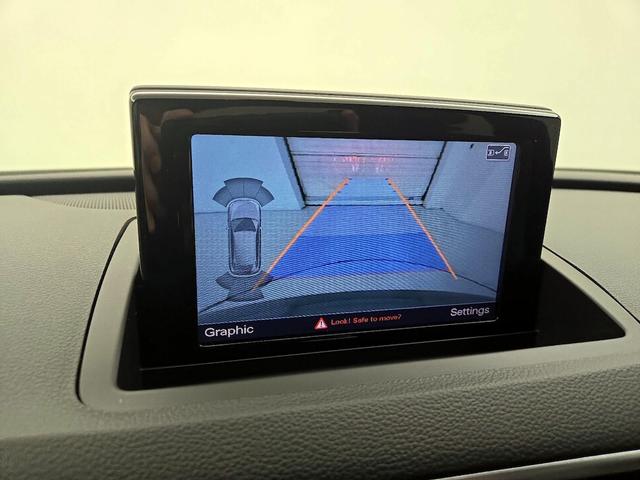 Photo of 2016 Gray Audi Q3
