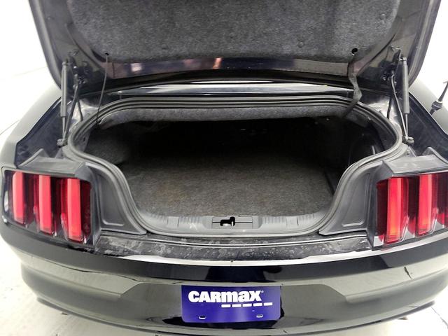 Photo of 2015 Black Ford Mustang