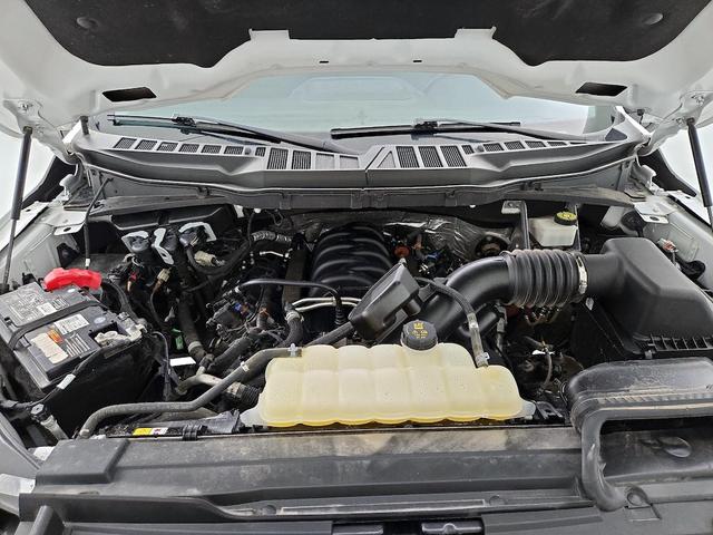 Photo of 2022 White Ford F-150
