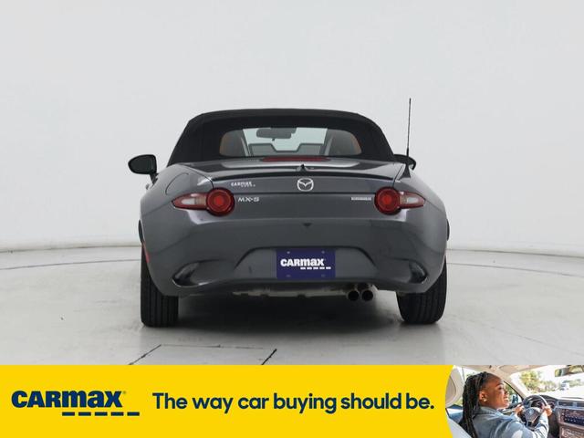 Photo of 2020 Gray Mazda MX-5 Miata