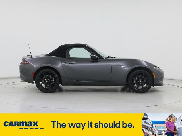 Photo of 2020 Gray Mazda MX-5 Miata