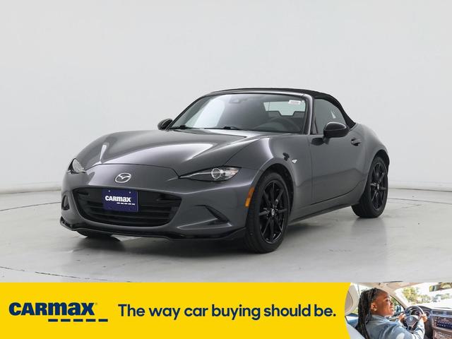Photo of 2020 Gray Mazda MX-5 Miata