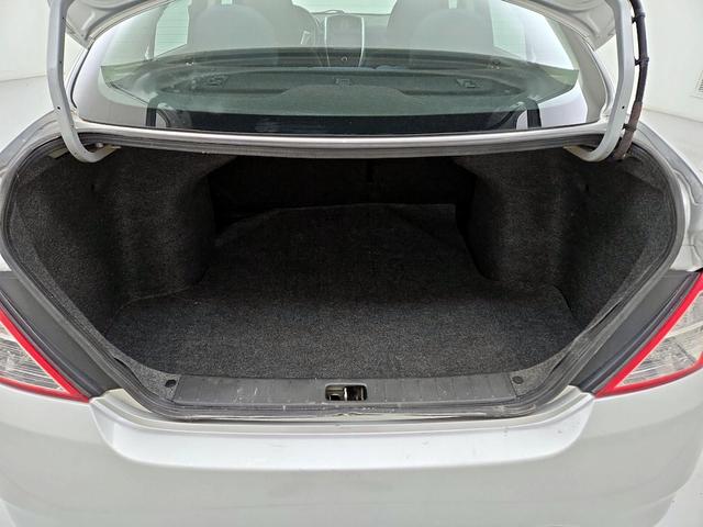 Photo of 2019 Silver Nissan Versa