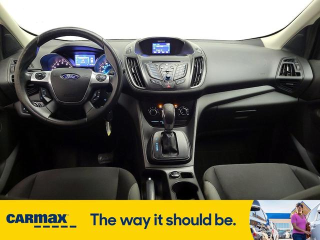 Photo of 2014 White Ford Escape