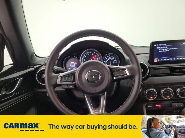 Photo of 2022 Black Mazda MX-5 Miata