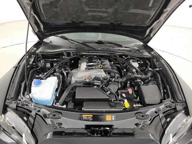 Photo of 2022 Black Mazda MX-5 Miata