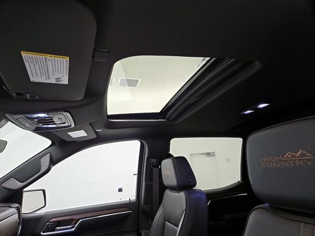 Photo of 2023 White Chevrolet Silverado 1500