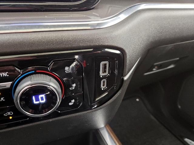 Photo of 2023 White Chevrolet Silverado 1500