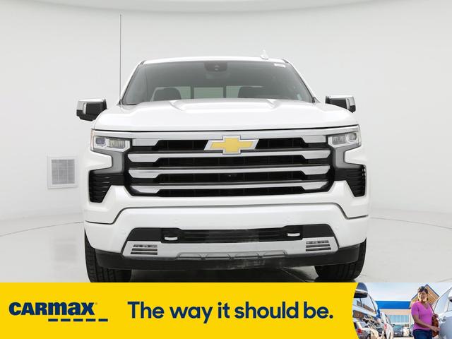 Photo of 2023 White Chevrolet Silverado 1500