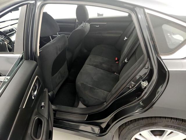 Photo of 2015 Blue Nissan Altima