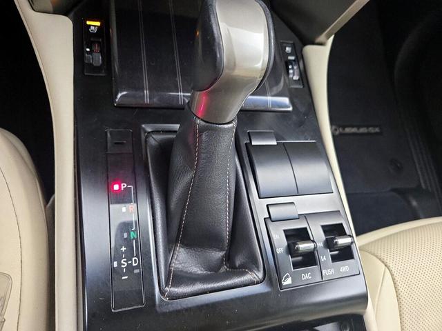 Photo of 2021 Pearl Lexus GX 460