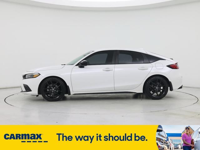 Photo of 2023 White Honda Civic