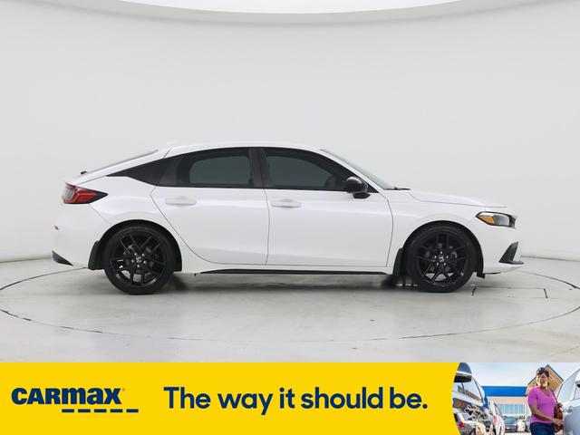 Photo of 2023 White Honda Civic