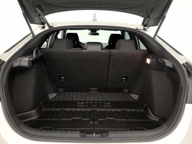 Photo of 2023 White Honda Civic